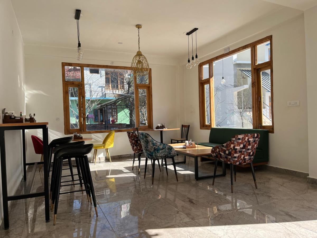 Hotel Adinova Kasol Exteriör bild