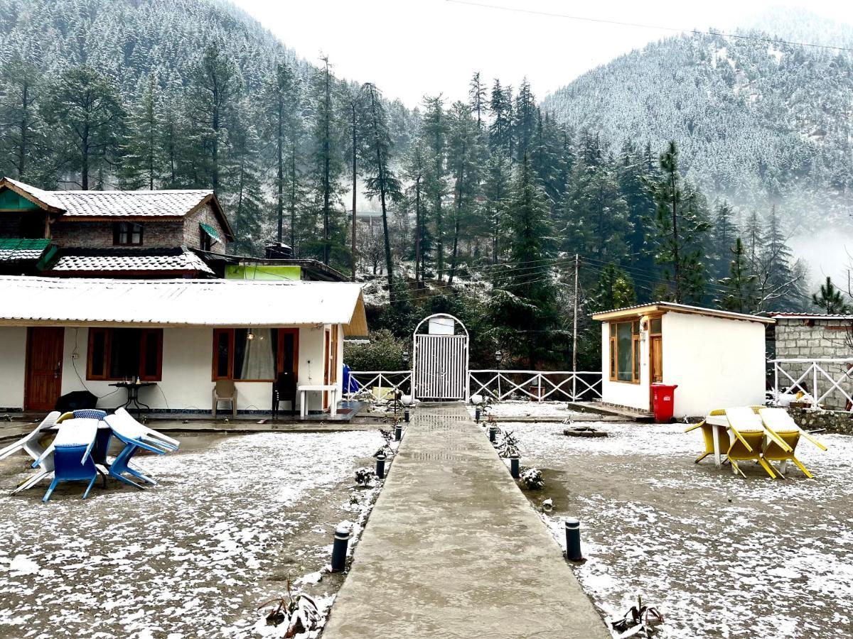 Hotel Adinova Kasol Exteriör bild