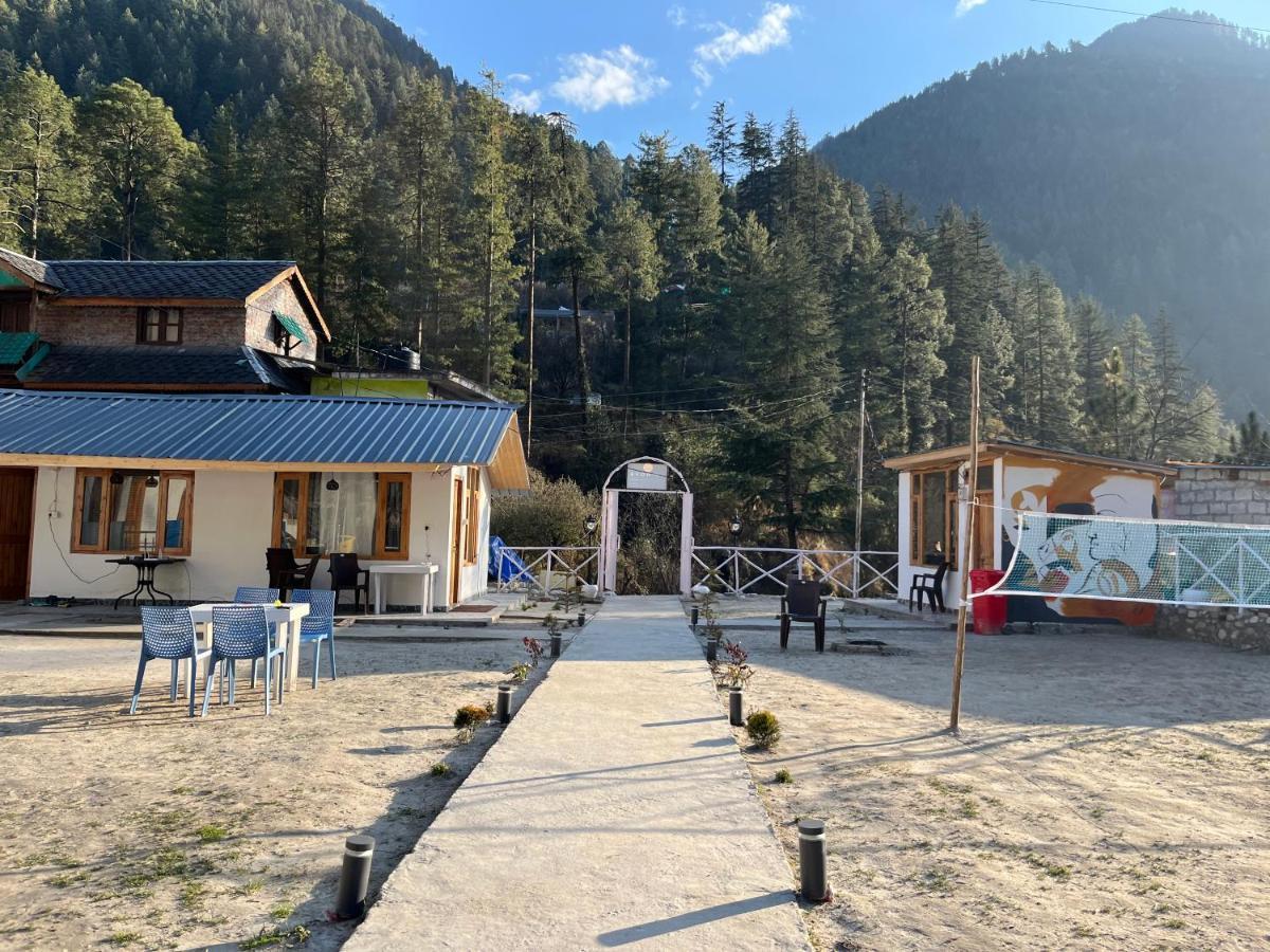 Hotel Adinova Kasol Exteriör bild