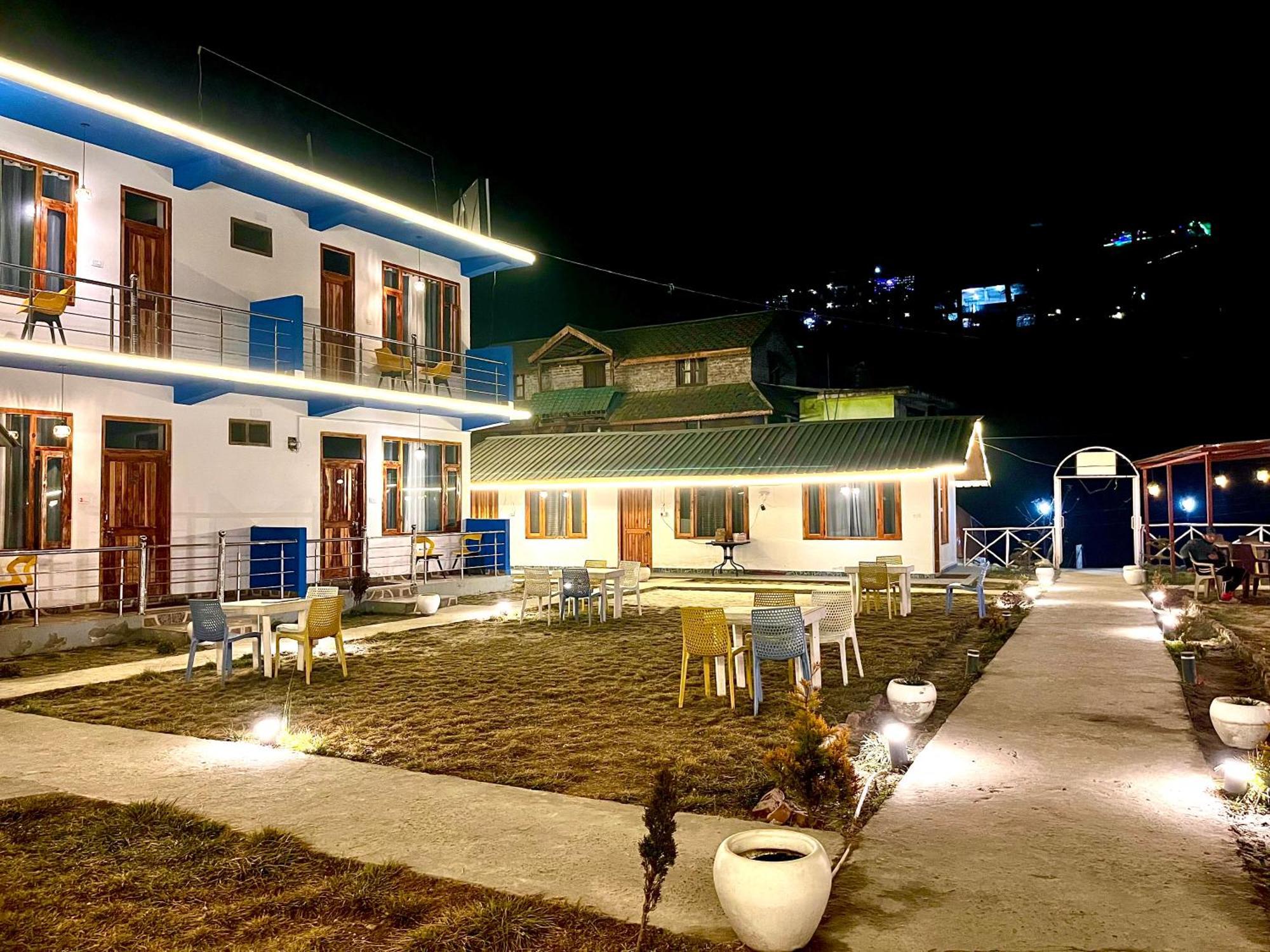 Hotel Adinova Kasol Exteriör bild
