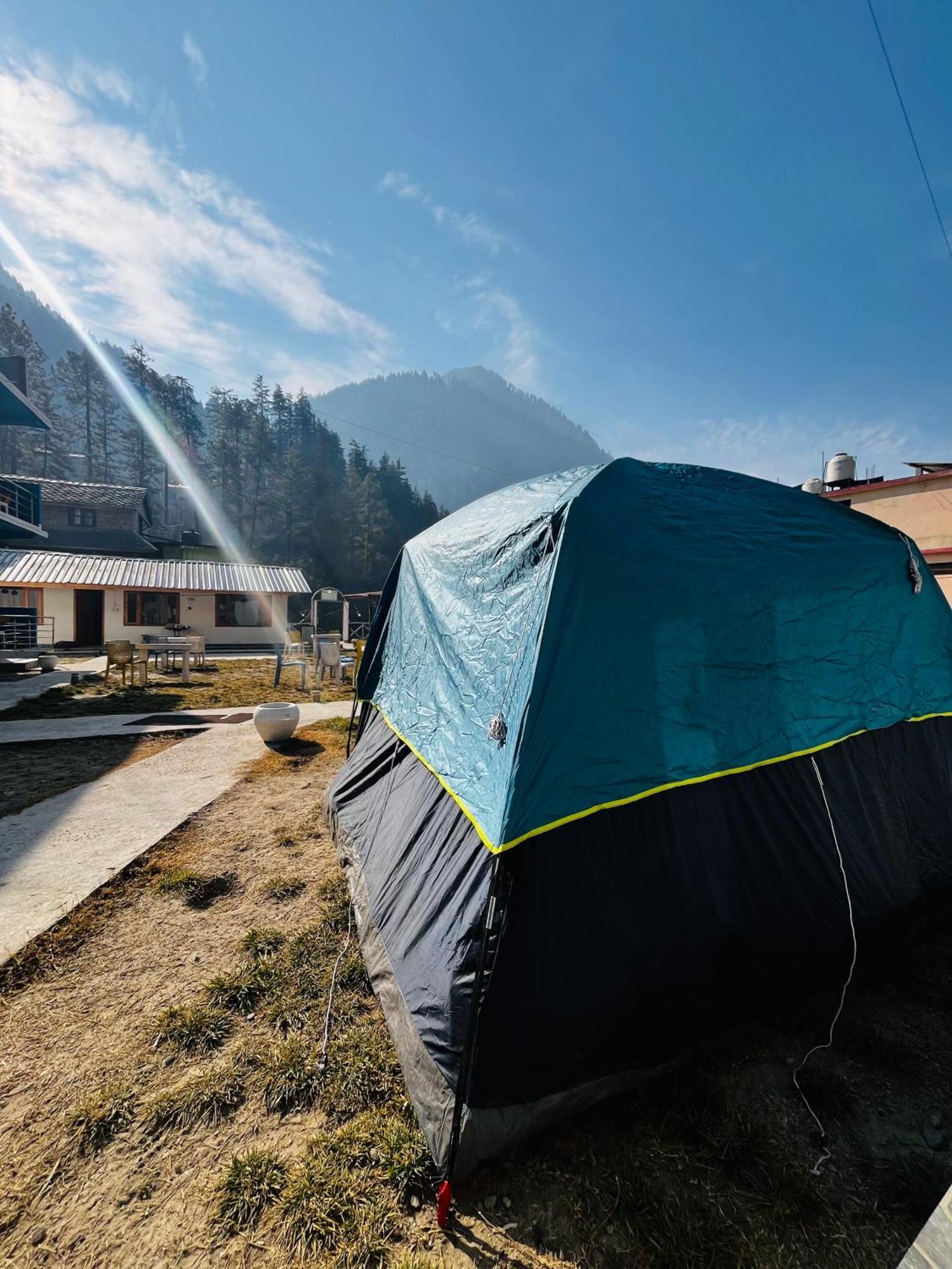 Hotel Adinova Kasol Exteriör bild