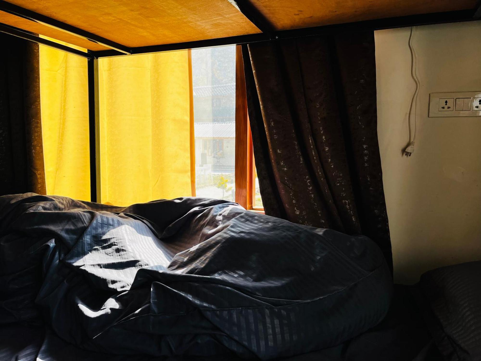Hotel Adinova Kasol Exteriör bild