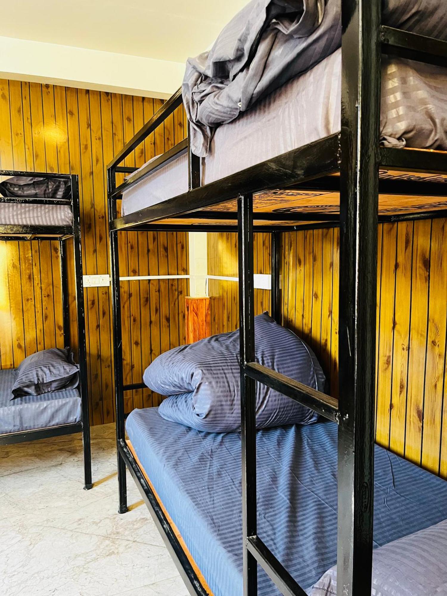 Hotel Adinova Kasol Exteriör bild
