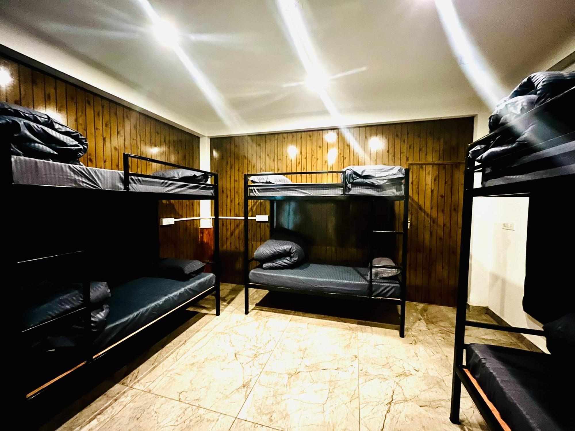 Hotel Adinova Kasol Exteriör bild