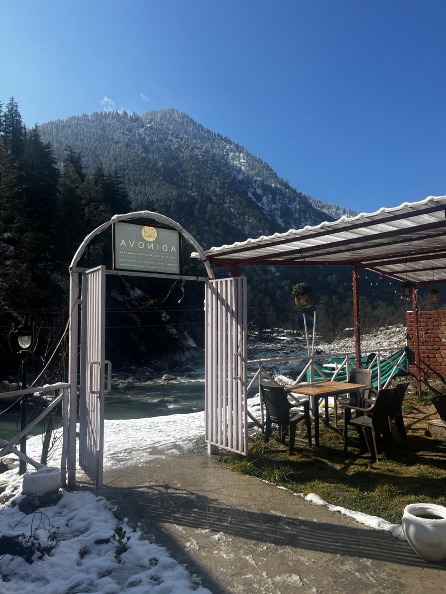 Hotel Adinova Kasol Exteriör bild